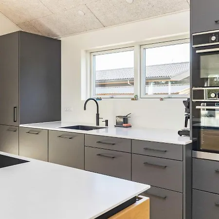 Holiday Home Blavand Vakantiehuis *